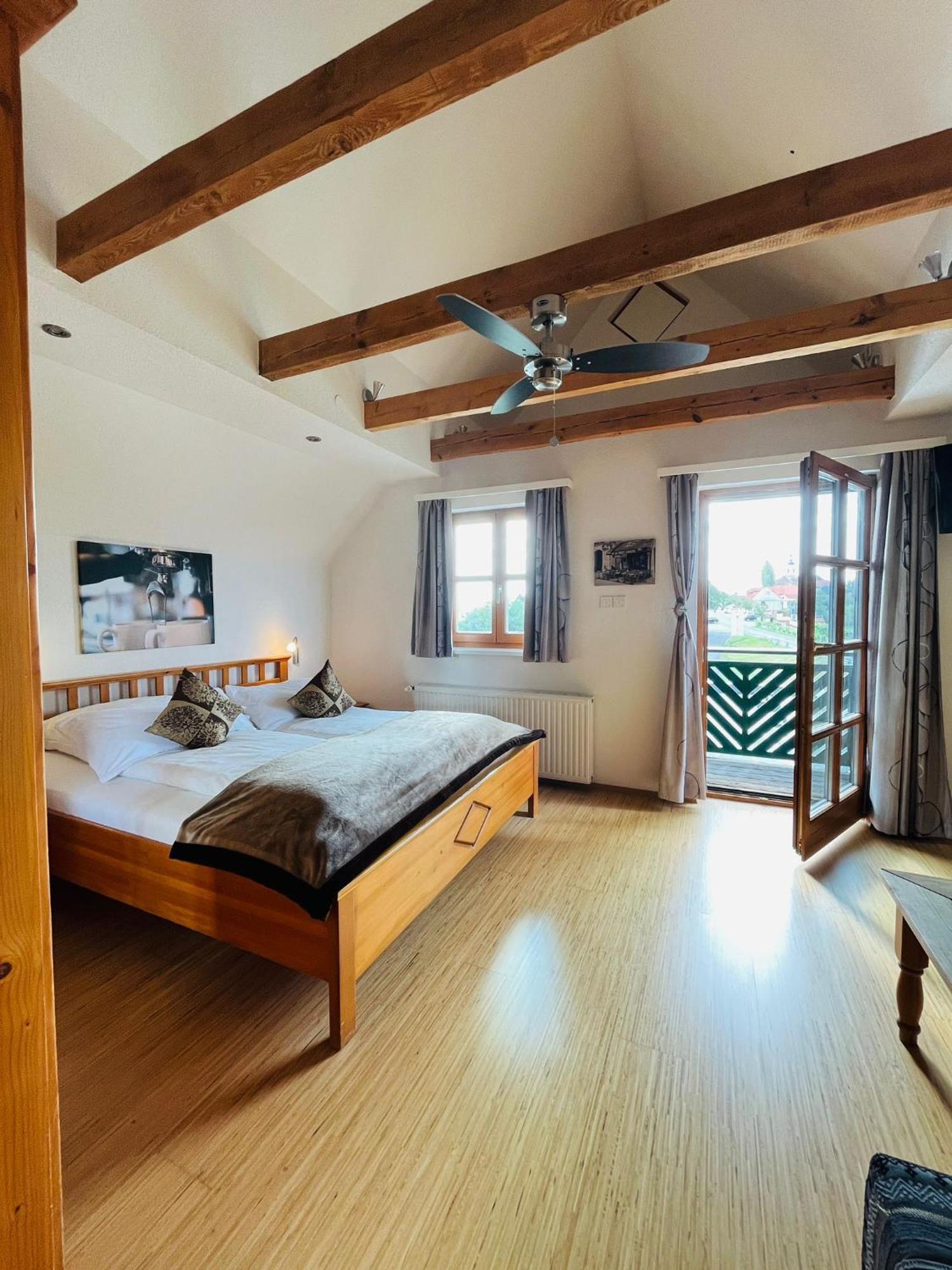 Wohlmuth-Lueckl Kitzeck im Sausal Quarto foto